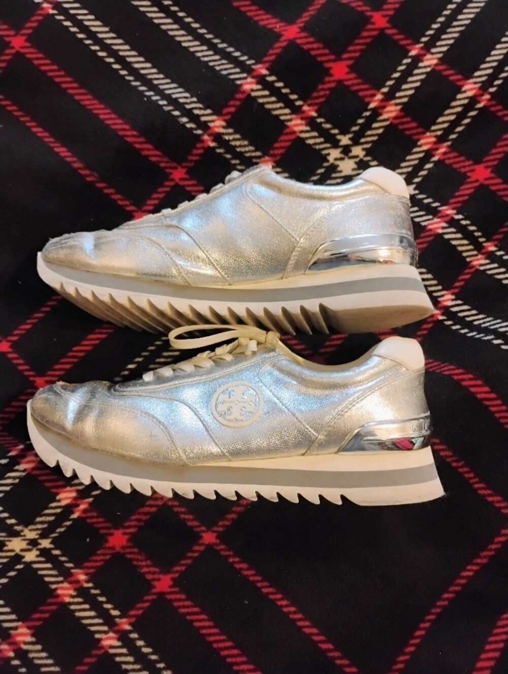 Women's EUC Silver And White Tory Burch Sneakers U.S. Size 9